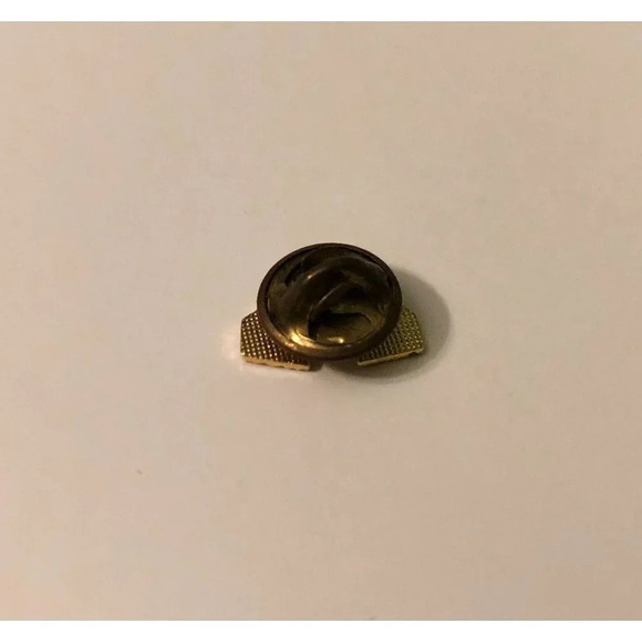 Vintage Prince  Rupert British Columbia Alberta Pacific Region Pins Enamel - Picture 12 of 16